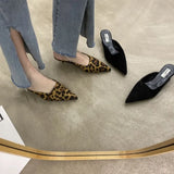 Sandals Sexy Woman Slippers Low Heel Shoes for Women Mules Slides Pointed Toe Wholesale Designer Luxury on Sale Vip Small Size