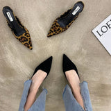 Sandals Sexy Woman Slippers Low Heel Shoes for Women Mules Slides Pointed Toe Wholesale Designer Luxury on Sale Vip Small Size