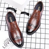 British Style New Men Oxford Genuine Leather Dress Shoes Brogue Lace Up Flats Male Casual Shoes Black Brown Size 38-48