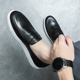 Britain Style Low Cut Retro Fashion New Men Black Brown Flats Leather Shoes Casual Loafers Formal Dress Footwear Zapatos Hombre